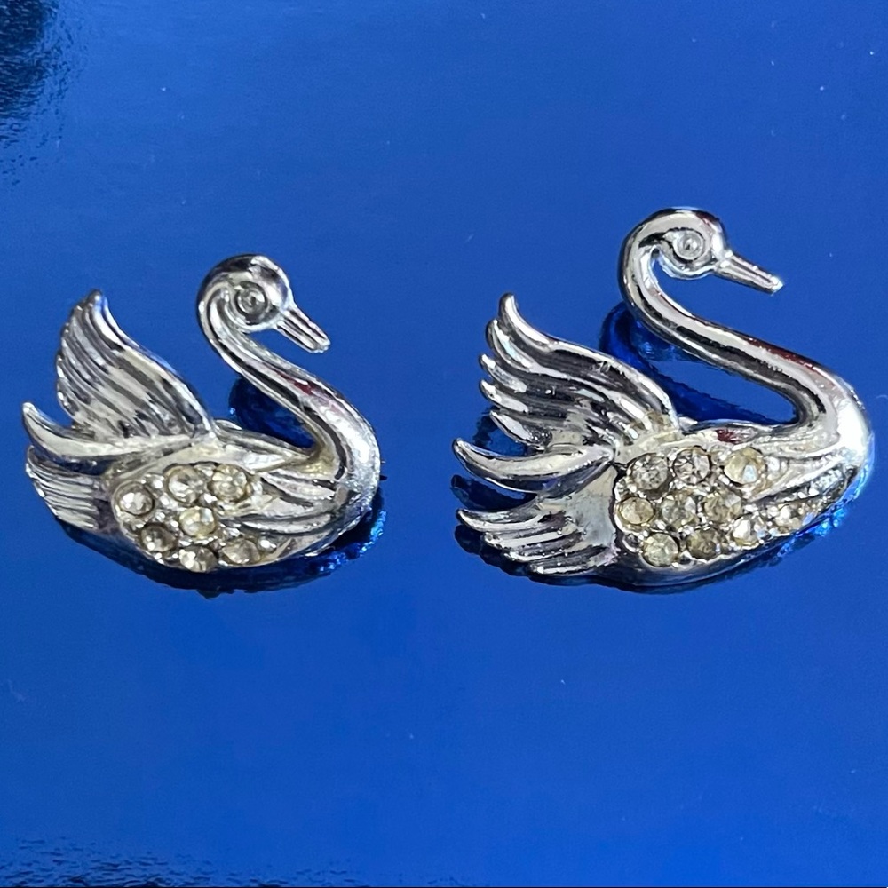 Vintage Mother & Baby Swan Brooches